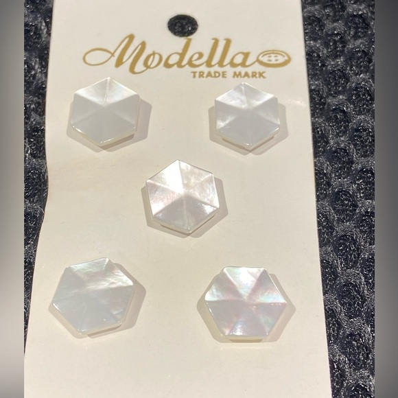 Vintage Canadian Modella Buttons Lot Of 5 Sets Of Buttons - Picture 7 of 12